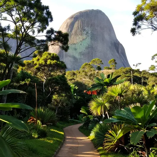 Descubra as Maravilhas do Parque Estadual da Pedra Azul